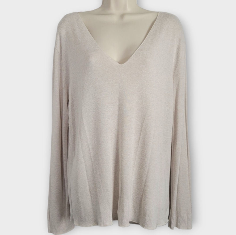 Zara Size Large V Neck Light Weight Top